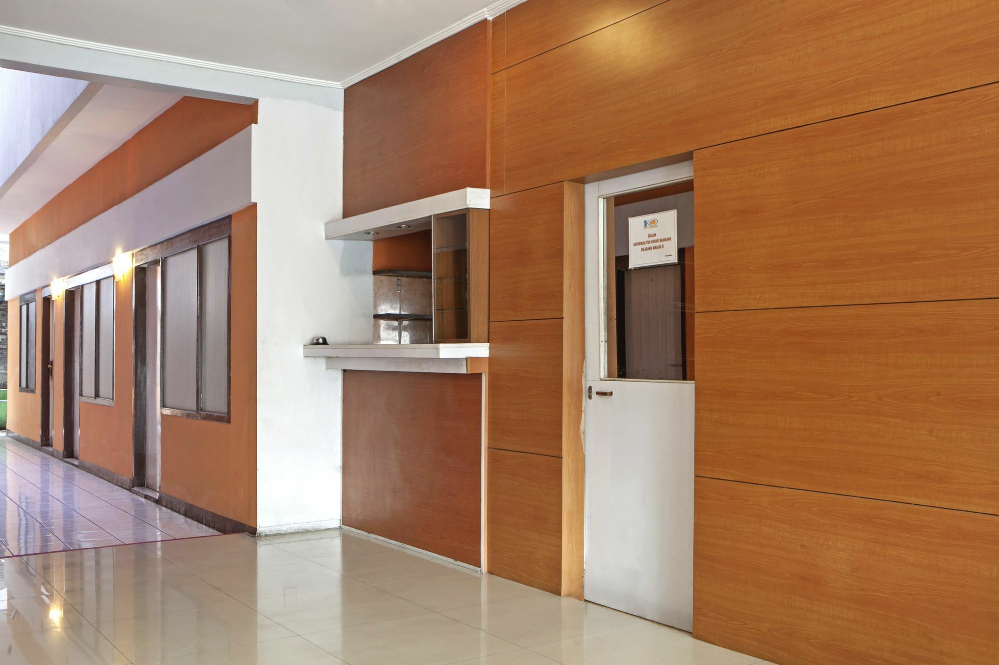 Reddoorz Syariah Near Btc Fashion Mall Бандунг Екстериор снимка