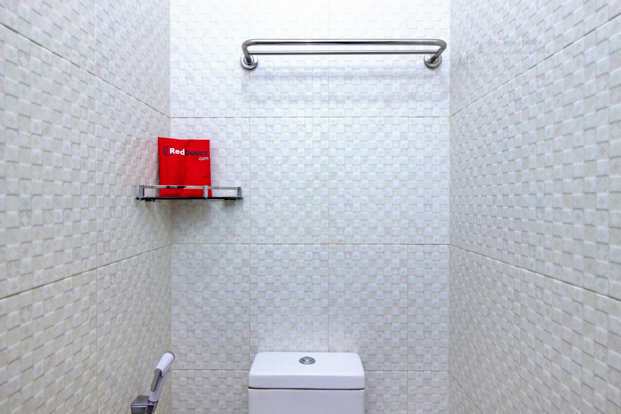 Reddoorz Syariah Near Btc Fashion Mall Бандунг Екстериор снимка