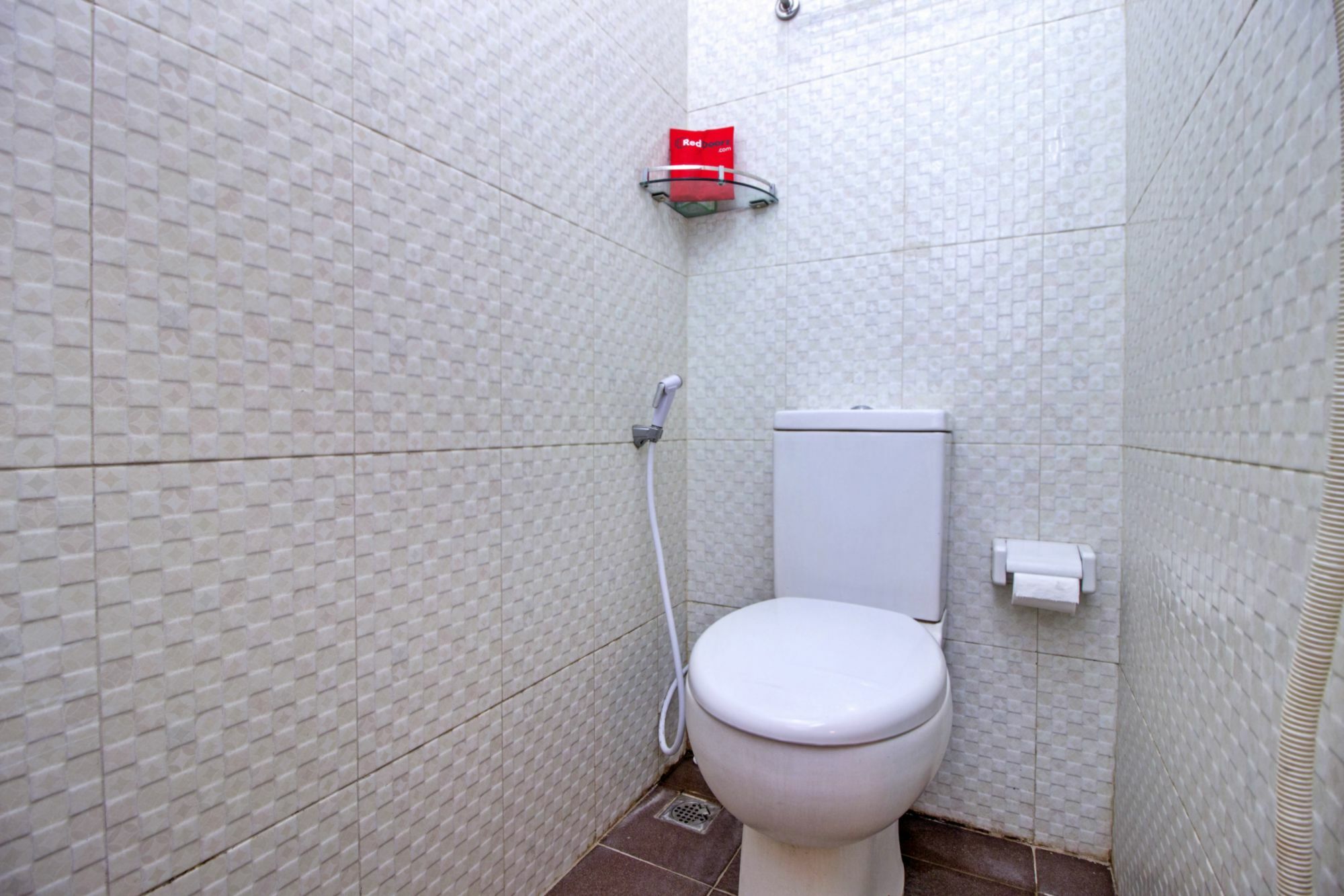 Reddoorz Syariah Near Btc Fashion Mall Бандунг Екстериор снимка